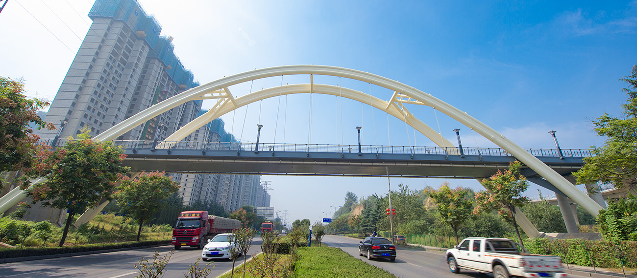 三門峽市望湖路人行天橋
