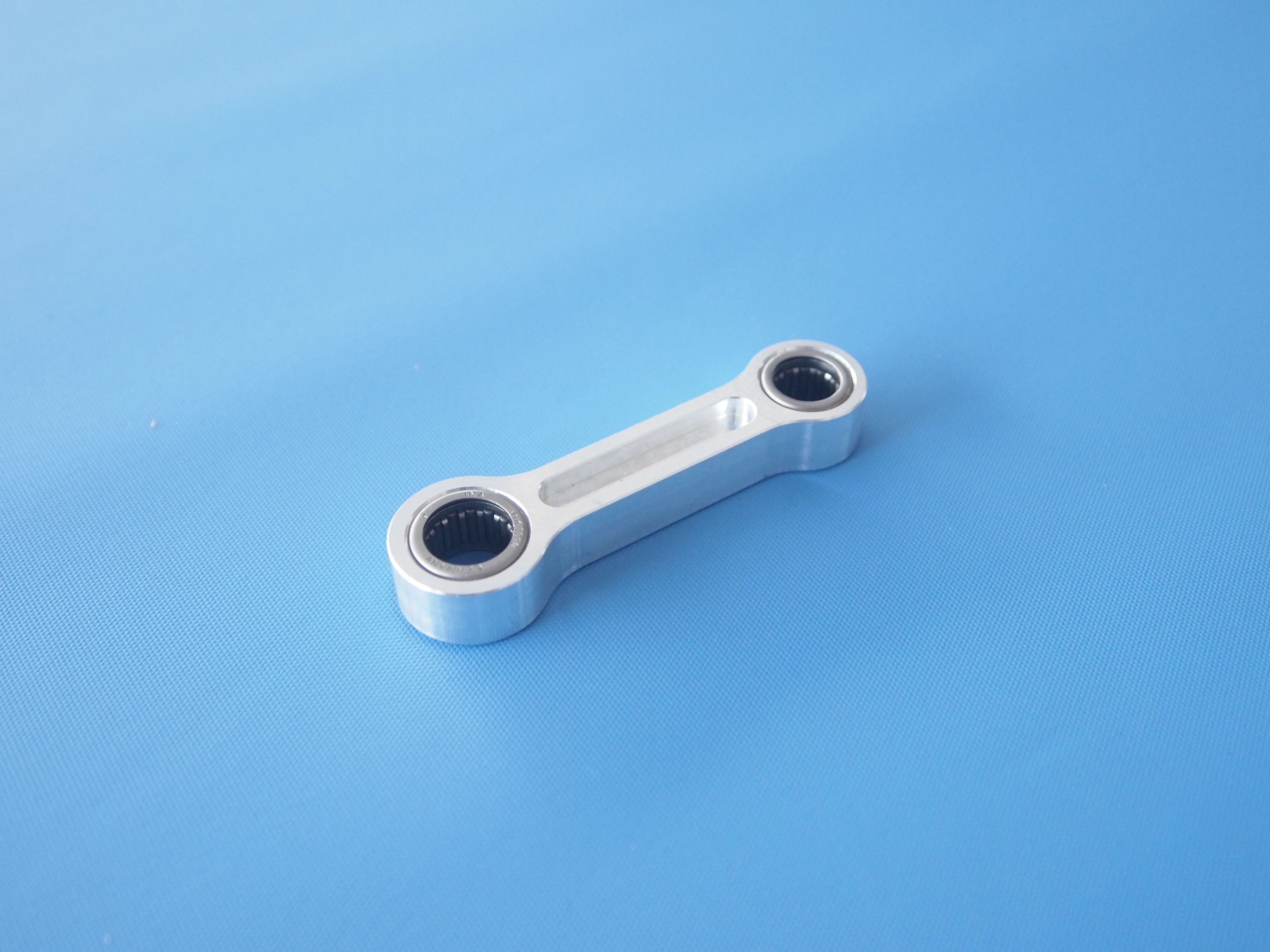 F38120 Connecting rod