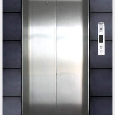 雜物電梯