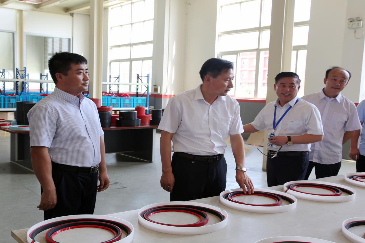 Leader of Yulin Goverment Visit CMH For Exchange and Cooperation