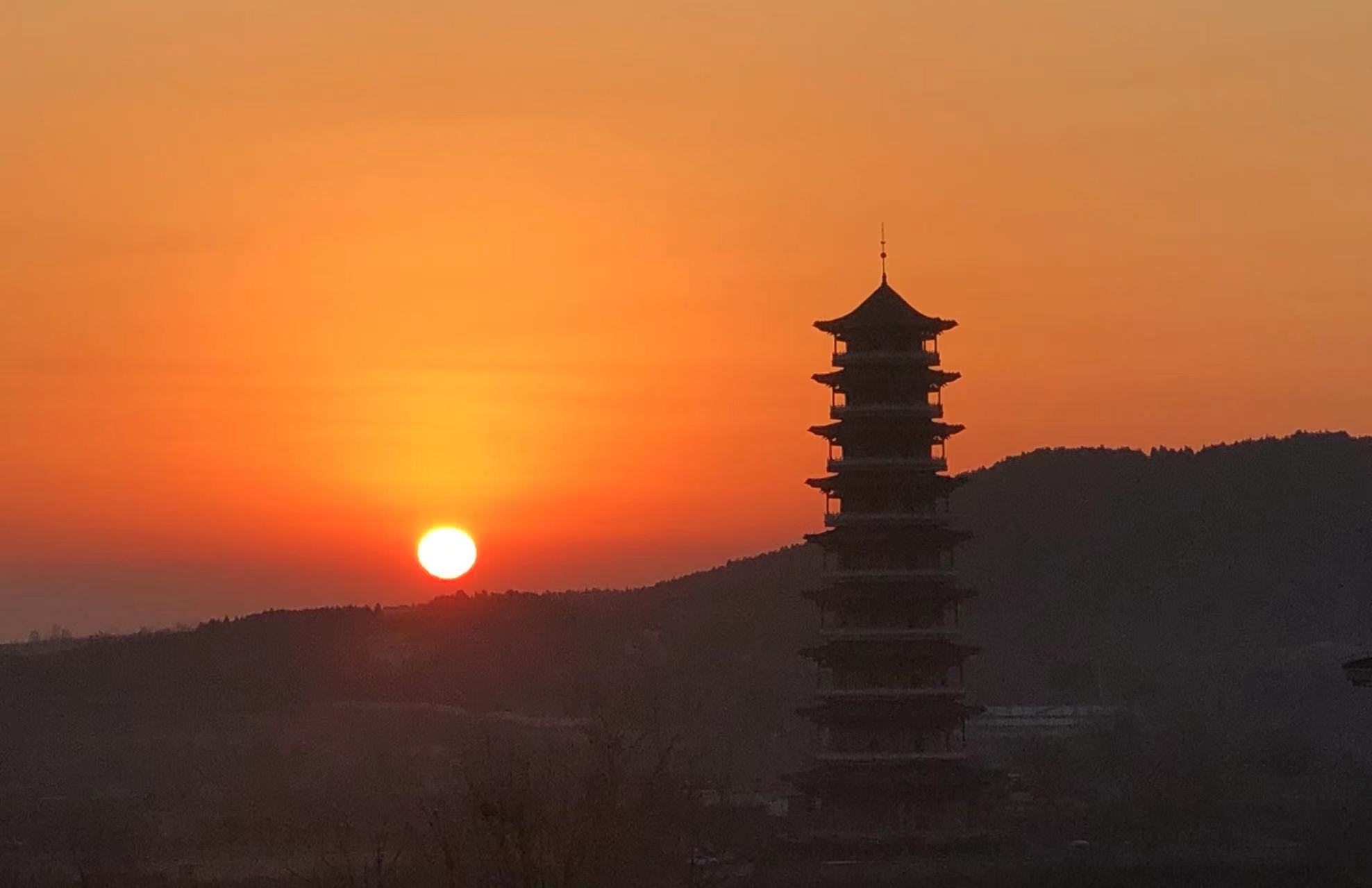 貝隆花園大酒店