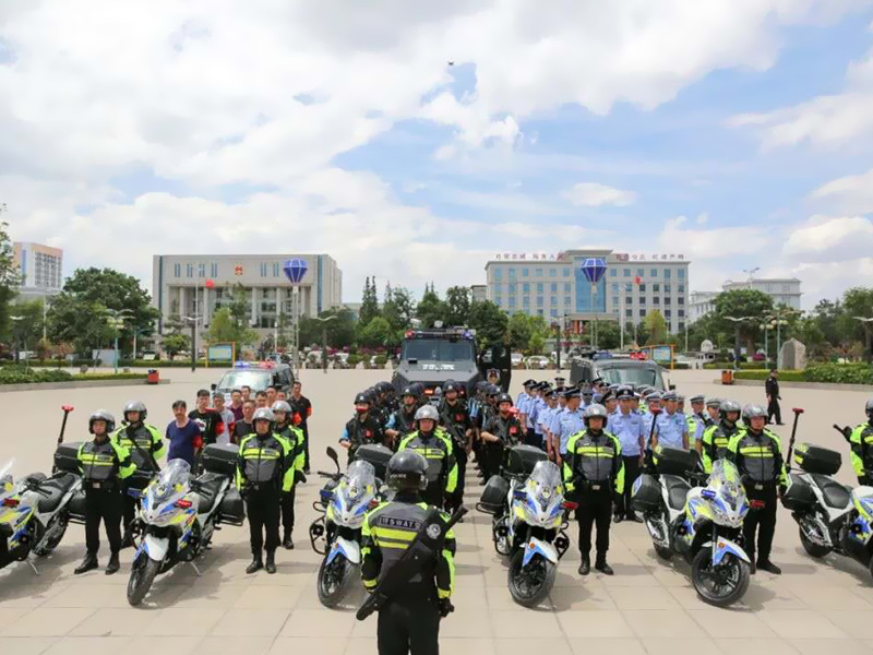 祥云縣騎警隊發車