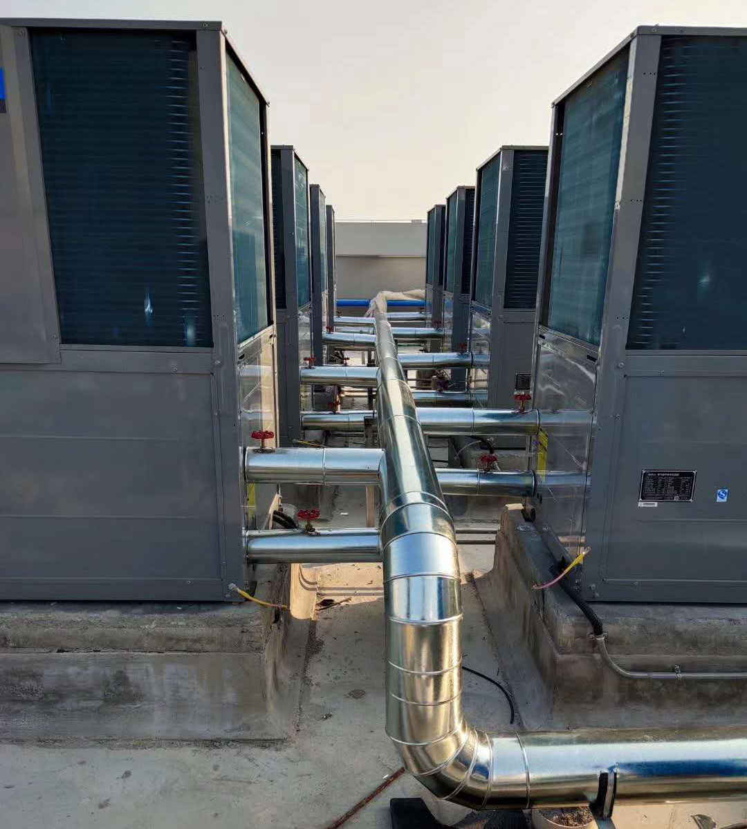 南安普蓮游泳館空氣能恒溫工程