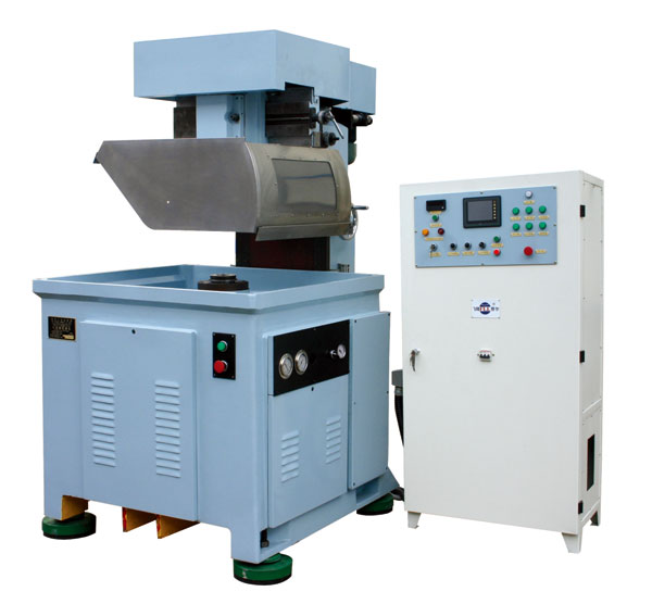 SMP300 大透鏡銑磨機