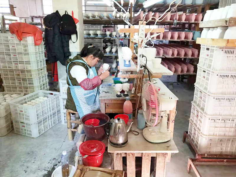 廠房設(shè)備