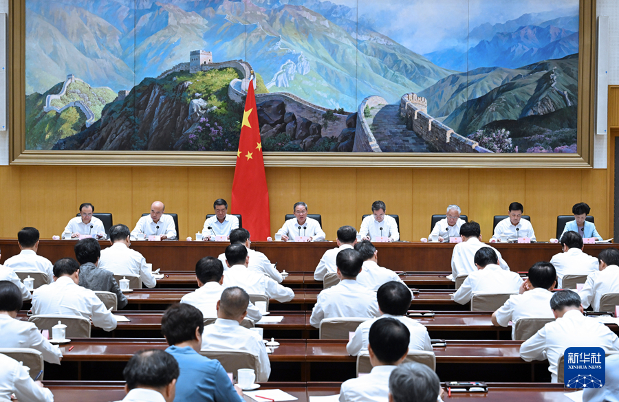 李強(qiáng)主持召開(kāi)國(guó)務(wù)院第九次全體會(huì)議強(qiáng)調(diào) 鞏固拓展經(jīng)濟(jì)回升向好勢(shì)頭 努力完成全年經(jīng)濟(jì)社會(huì)發(fā)展目標(biāo)任務(wù)