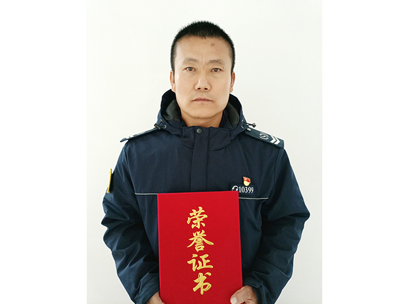 劳模一分公司张炳涛2