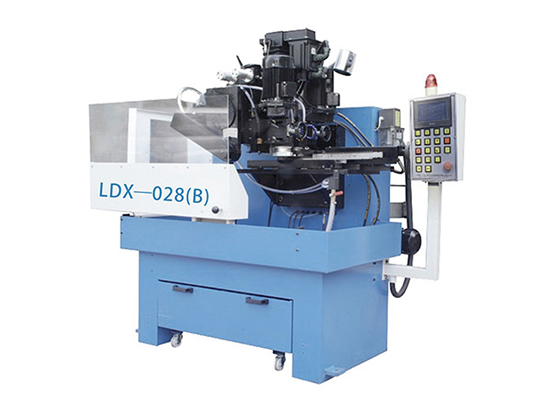 LDX—028(B)全自动数控框据、带锯侧角机