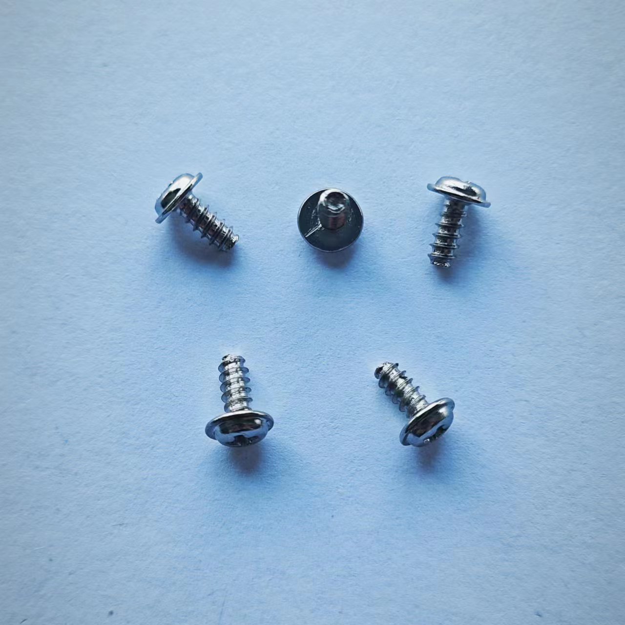 M2.6x6-十字槽盘头带阶平尾自攻螺钉