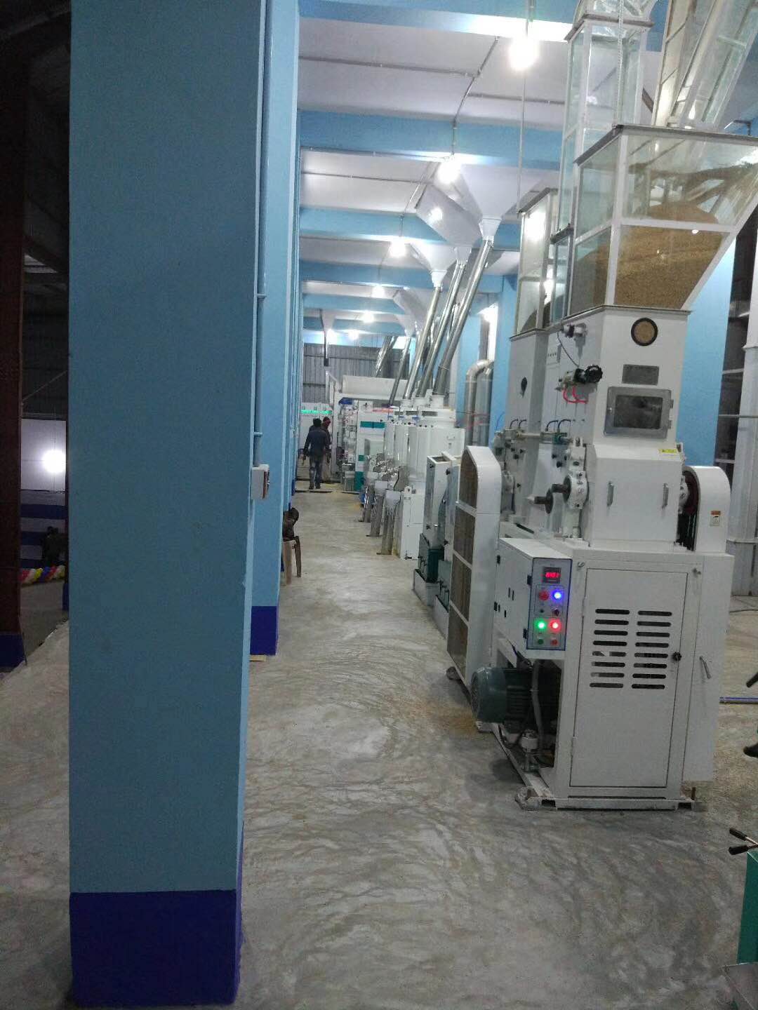 100-120 Toneladas de alta calidad alta eficiencia Complet Set máquina de molino de arroz