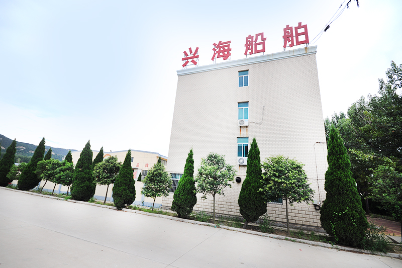 榮成興海船舶設備有限公司是生產船舶配套設備的廠家