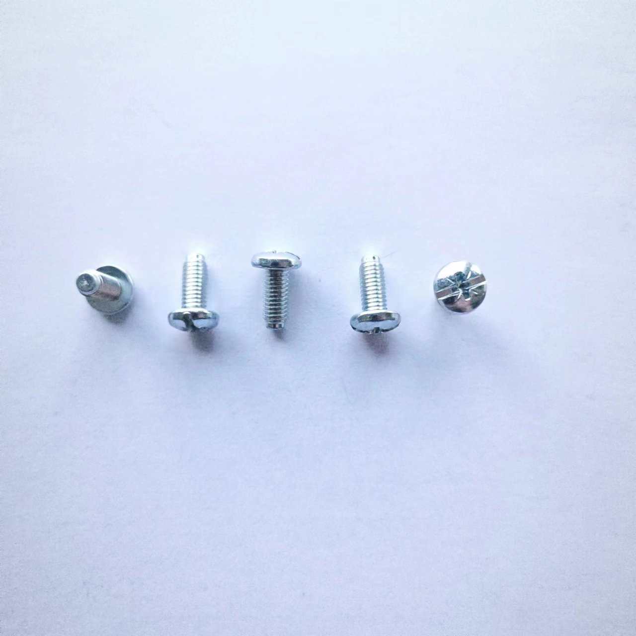 M5x12米一字槽盘头螺钉