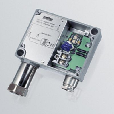 N 8202