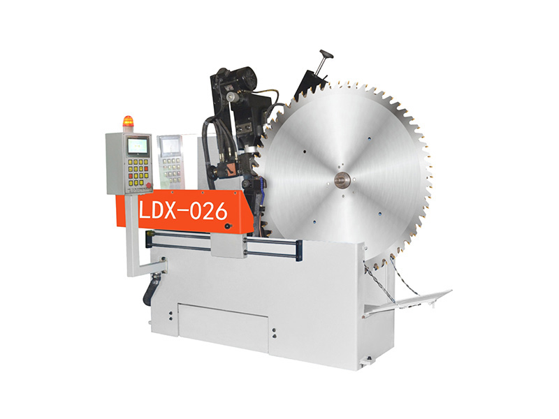 LDX-026外径800~2200大型合金圆锯片全自动数控前后角磨齿机